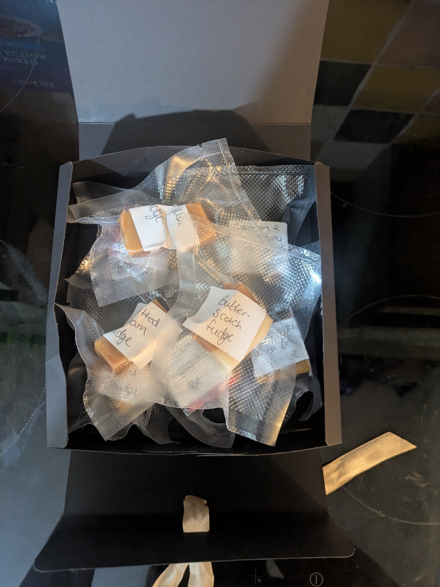 Fudge Sample Box