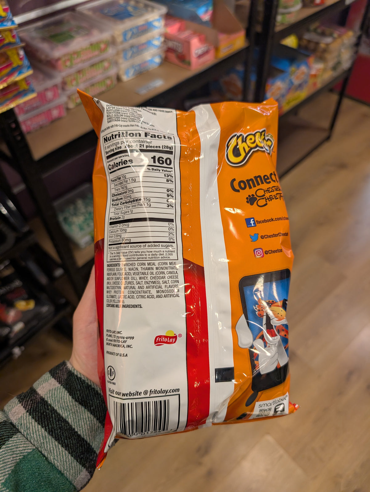 Cheetos Crunchy 8oz (226g)