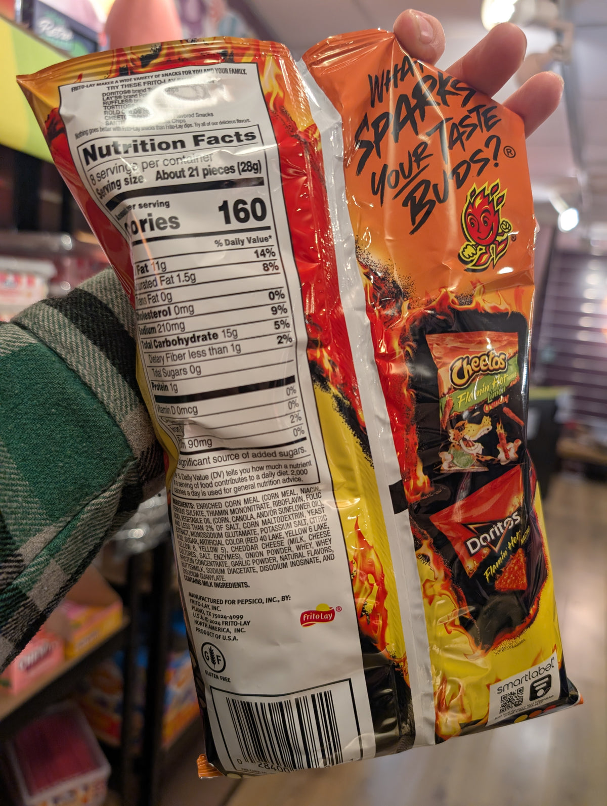 Cheetos Crunchy Flaming Hot